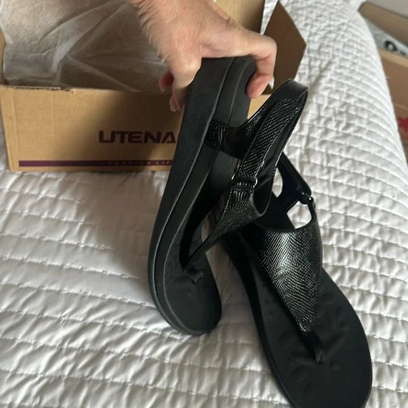 Black Women's Sandals - Picture 8 of 8